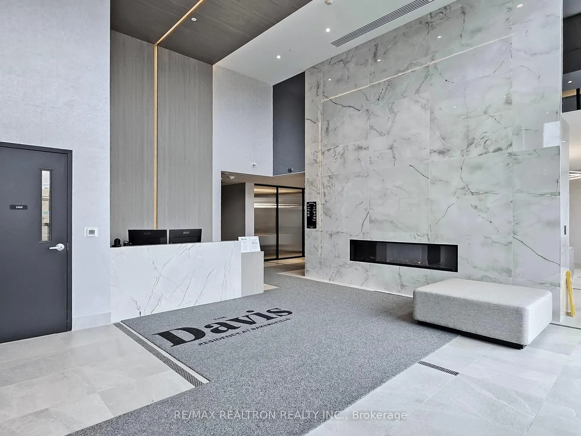 185 Deerfield Road, #415