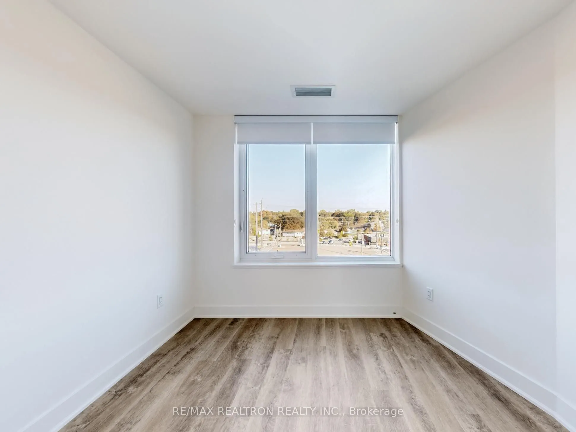 185 Deerfield Road, #415