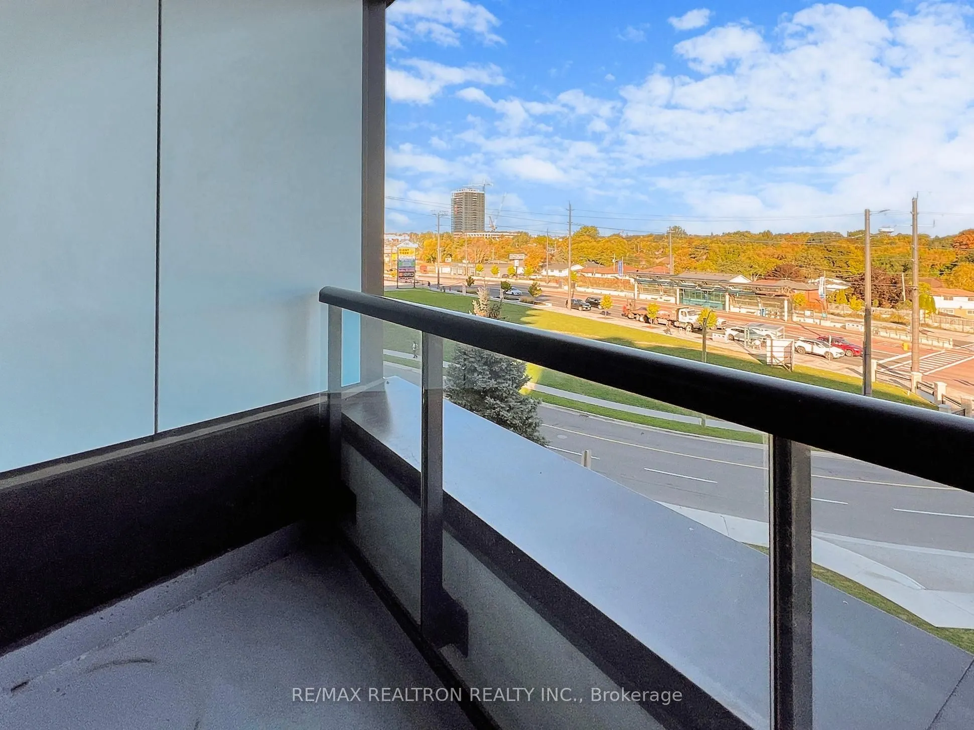 185 Deerfield Road, #415