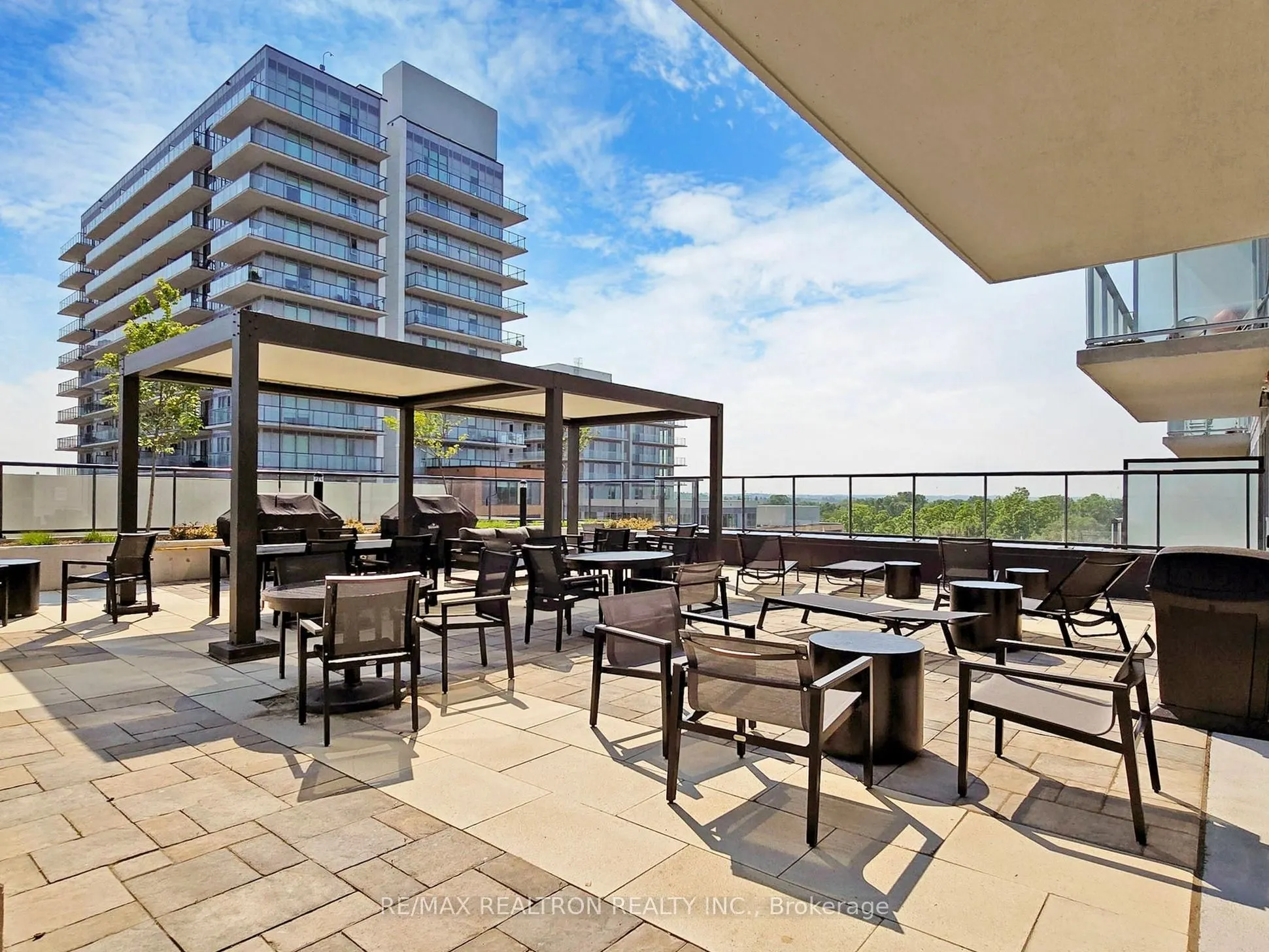 185 Deerfield Road, #415