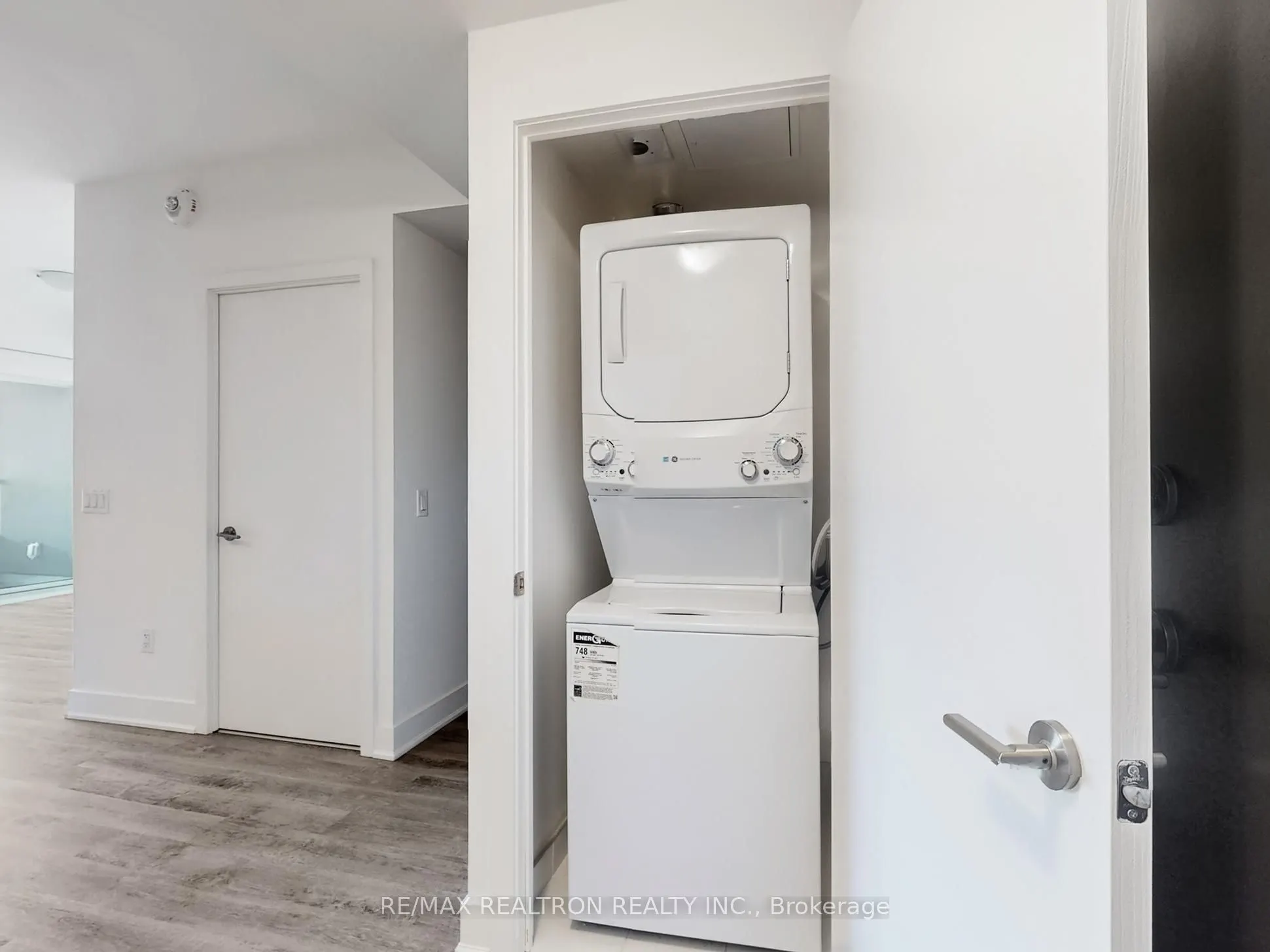 185 Deerfield Road, #415