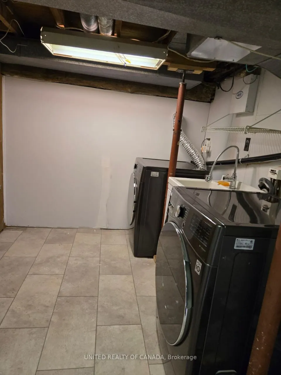126 Weldrick Rd Road W, #Lower