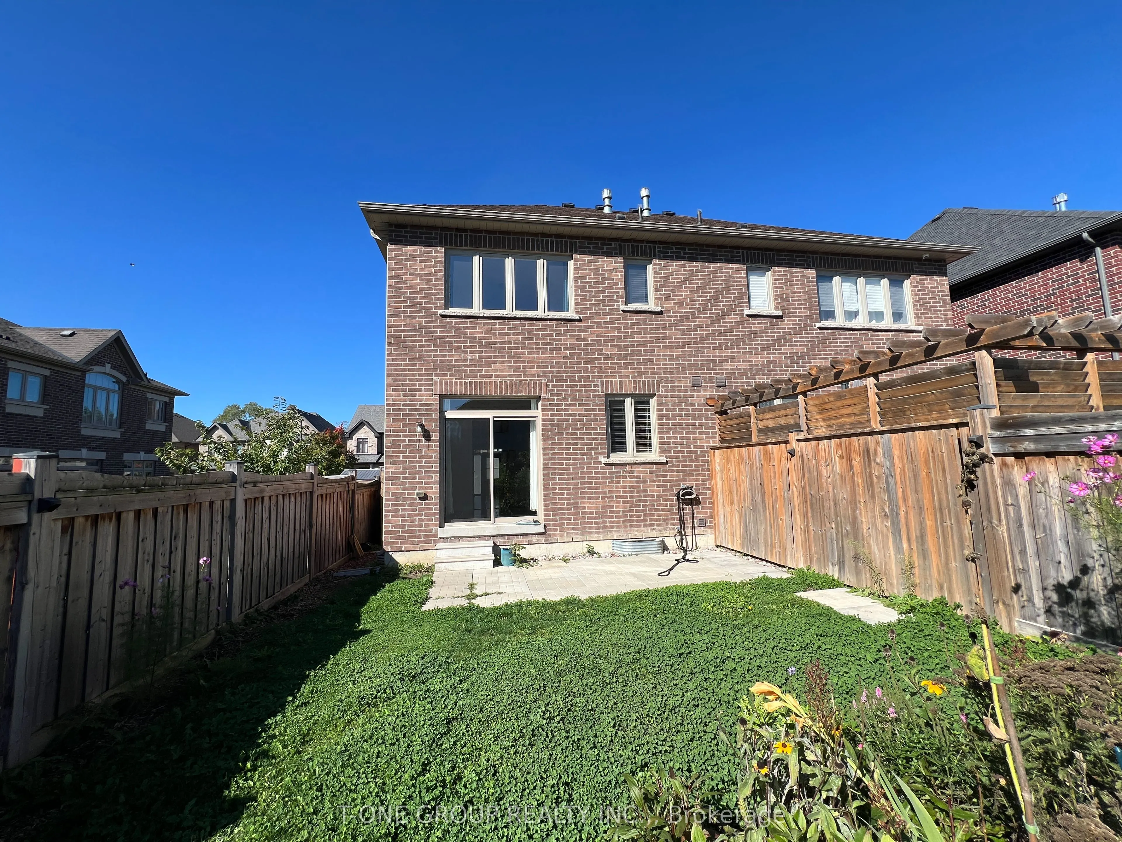 127 Countryman Road
