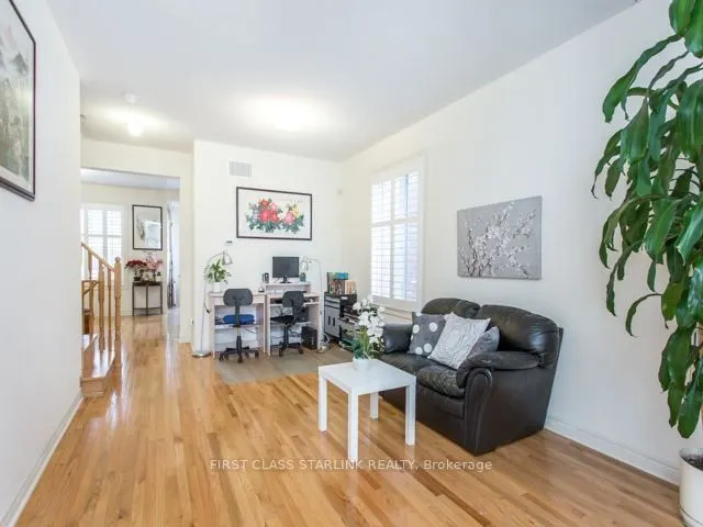 63 Aikenhead Avenue