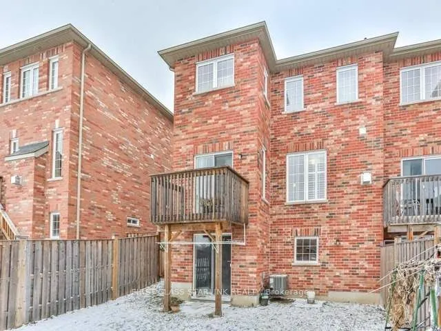 63 Aikenhead Avenue