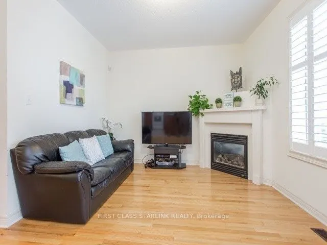 63 Aikenhead Avenue