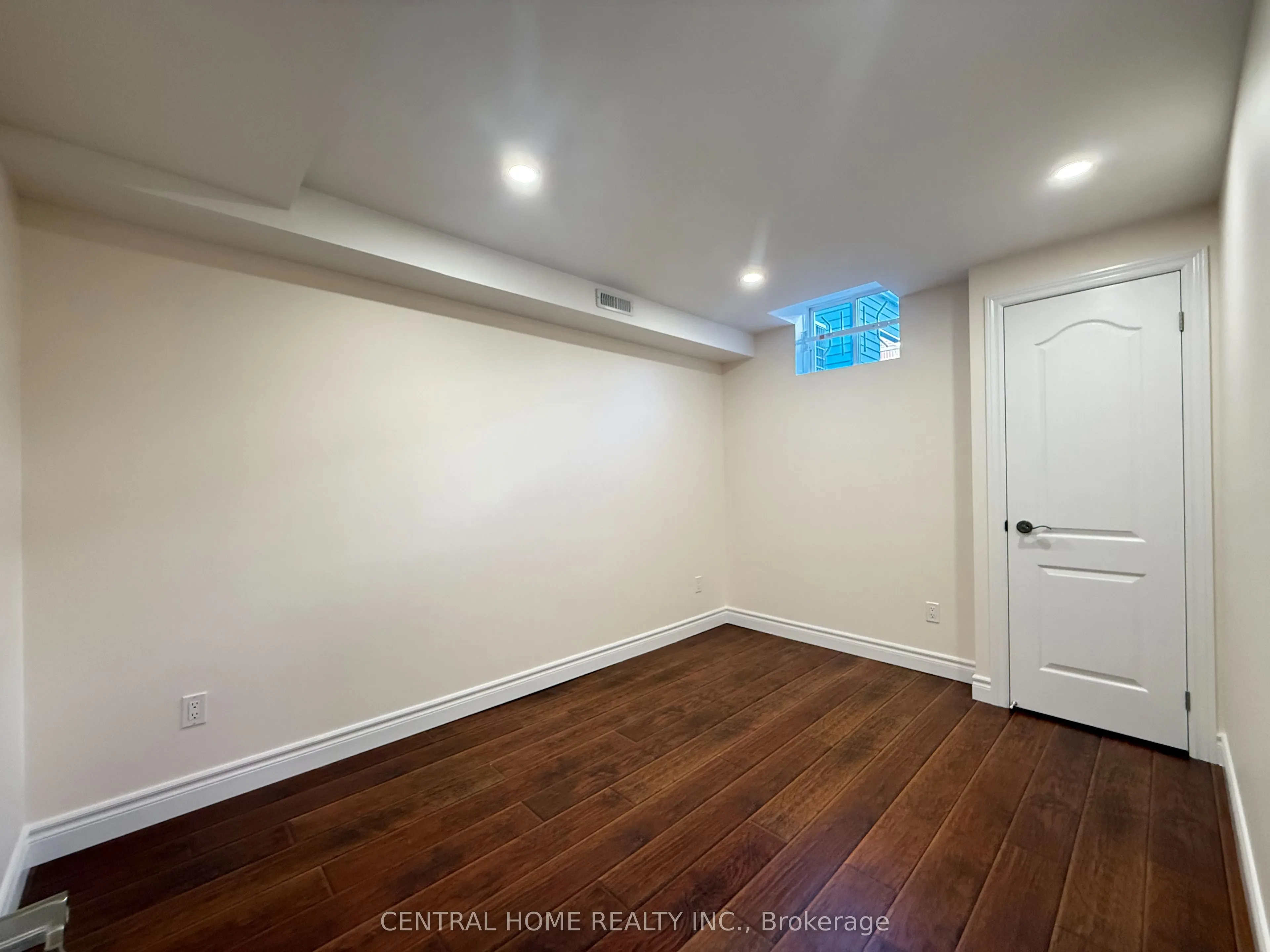 39 Kentland Street, #BSMT