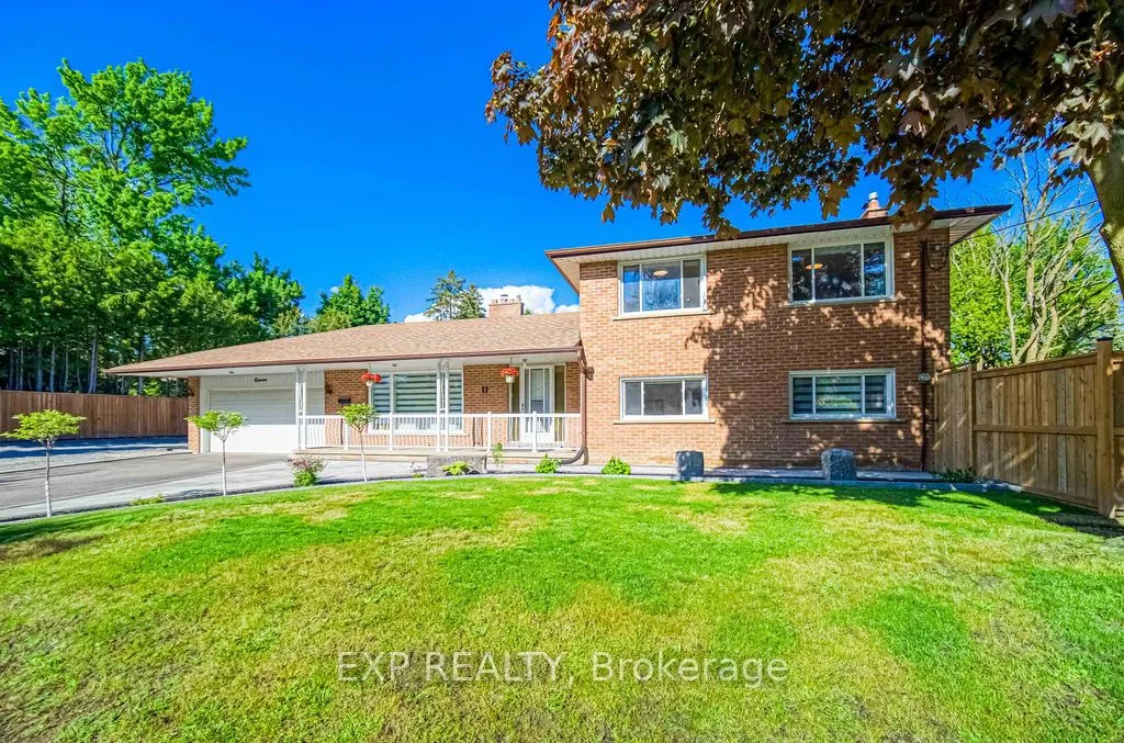 11 Lillian Avenue