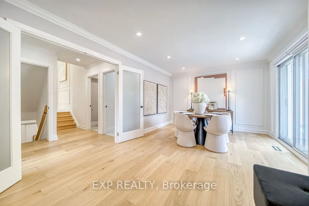 11 Lillian Avenue