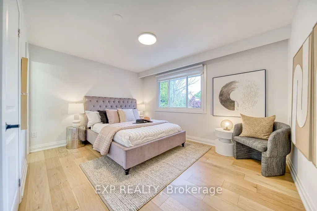 11 Lillian Avenue