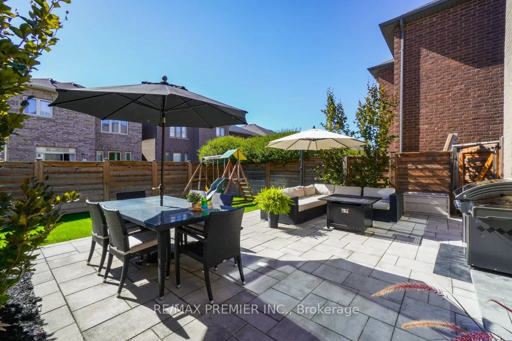 15 Kincardine Street