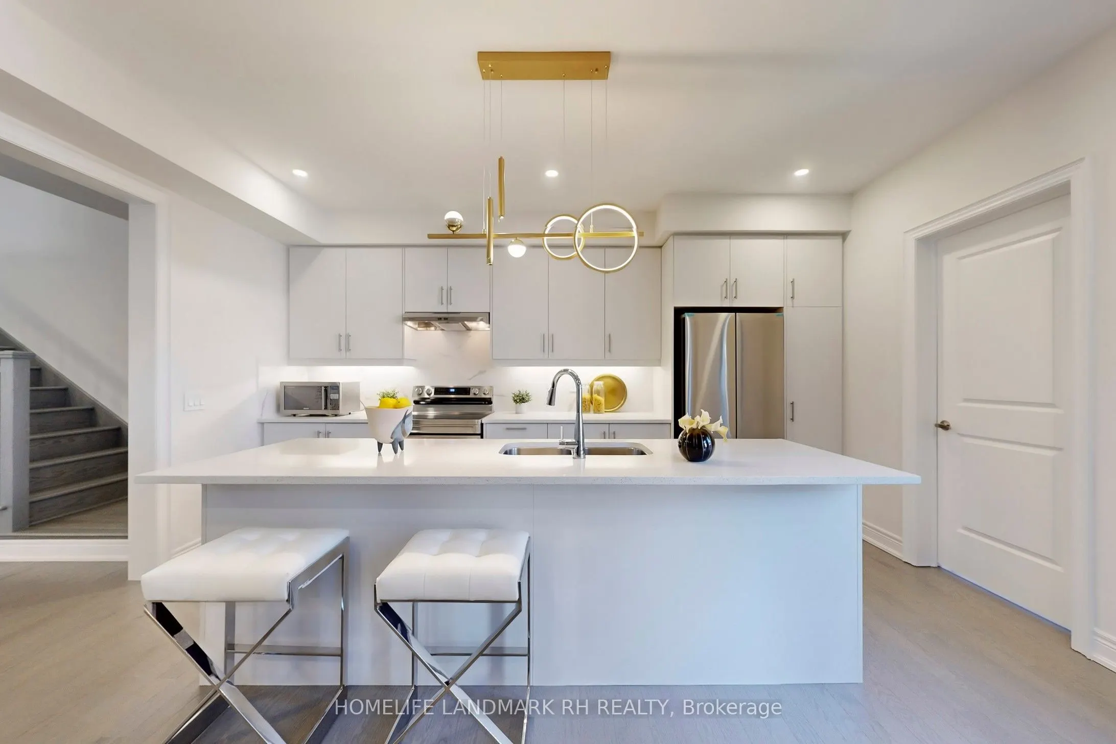 25 John Rolph Street