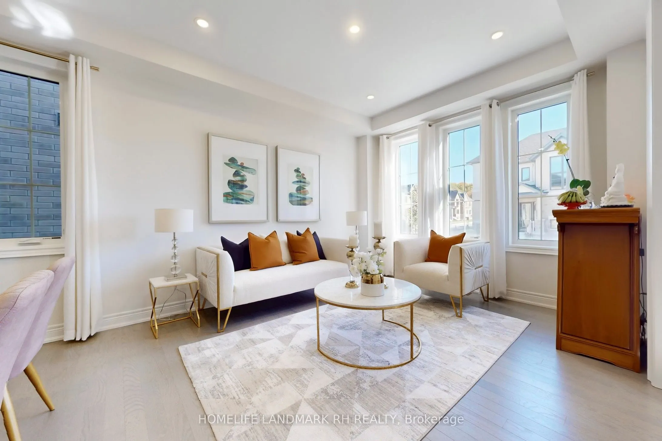 25 John Rolph Street