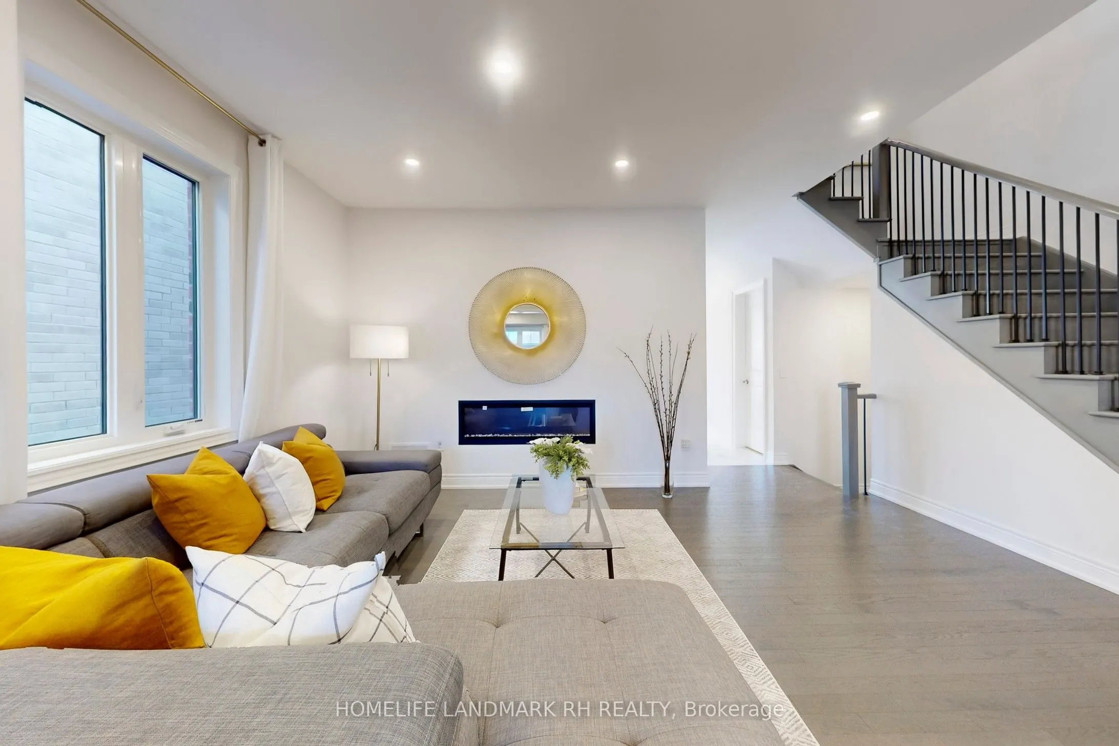 25 John Rolph Street