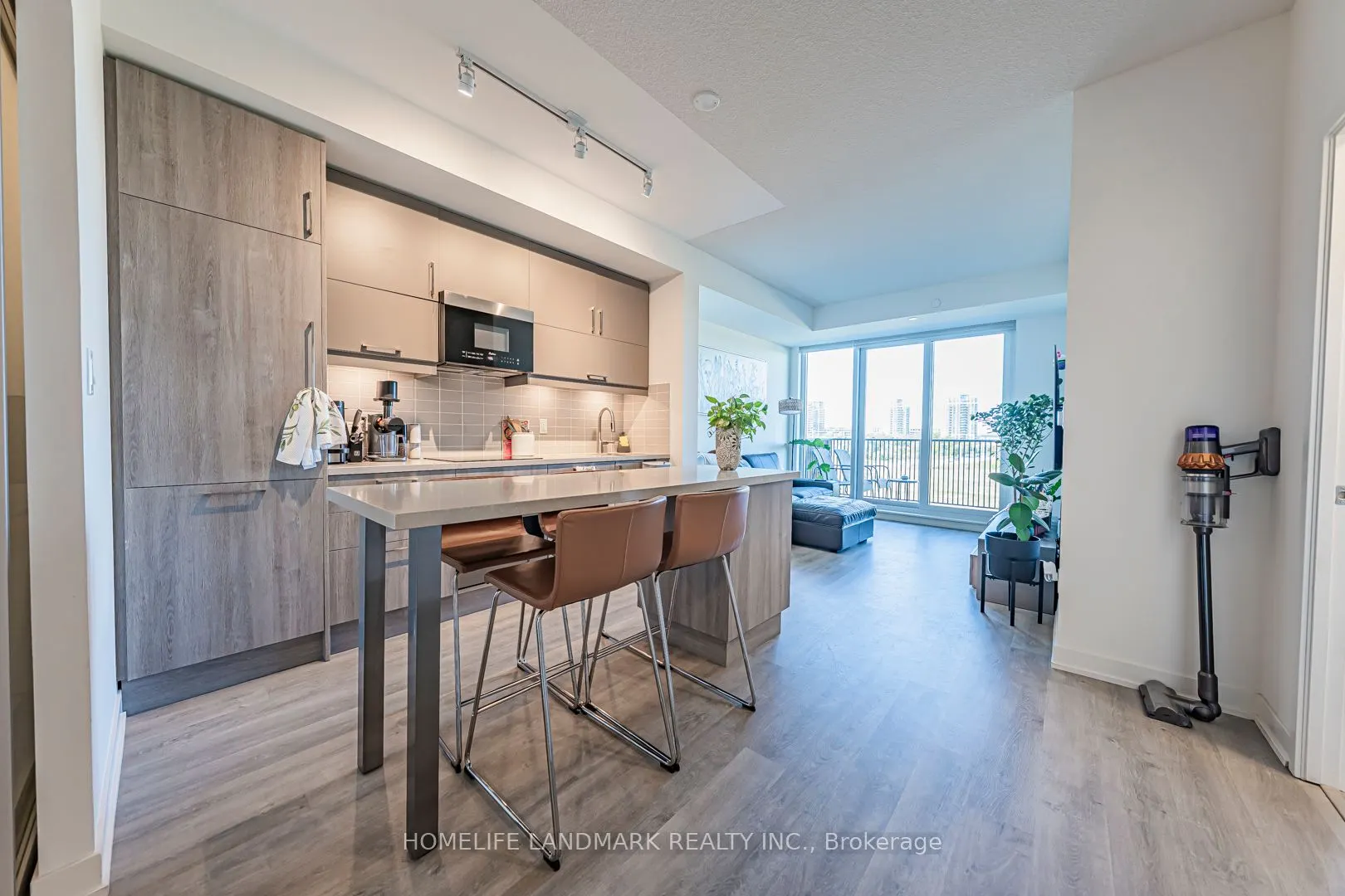 38 Simcoe Promenade, #C410