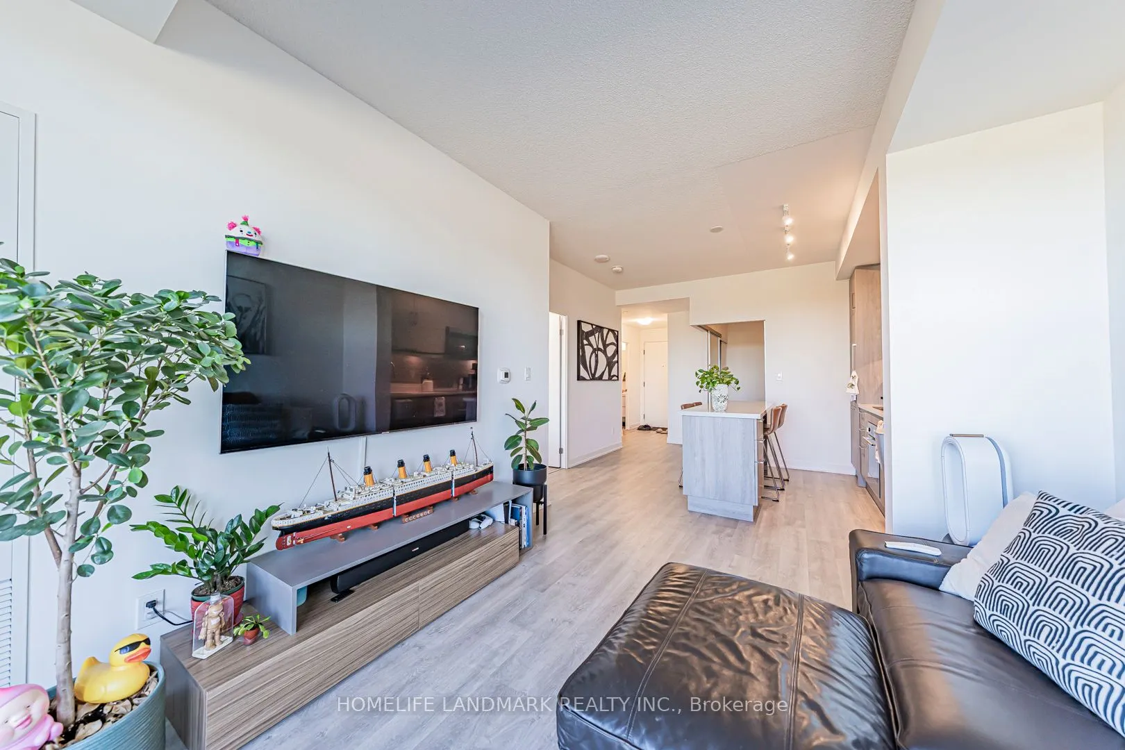 38 Simcoe Promenade, #C410