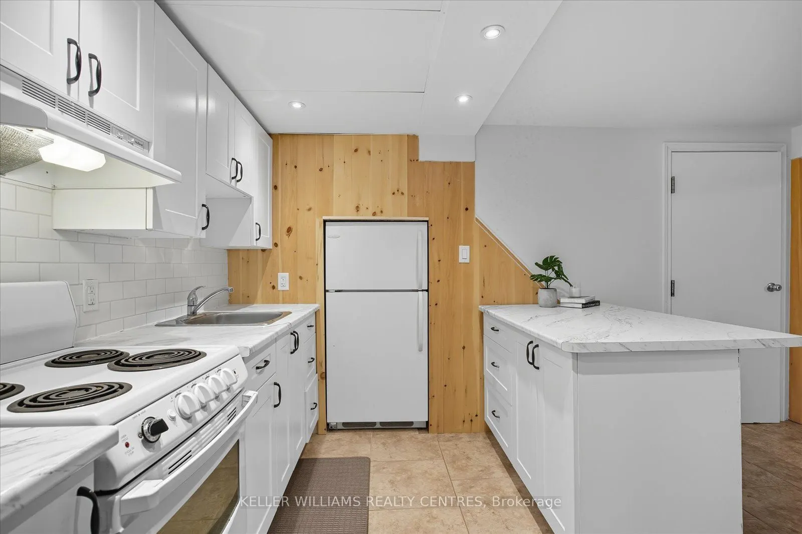 916 Elgin Street