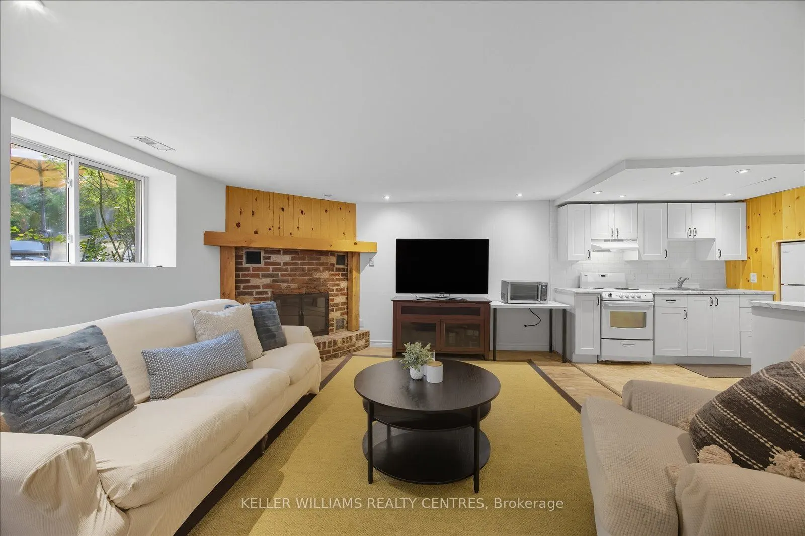 916 Elgin Street