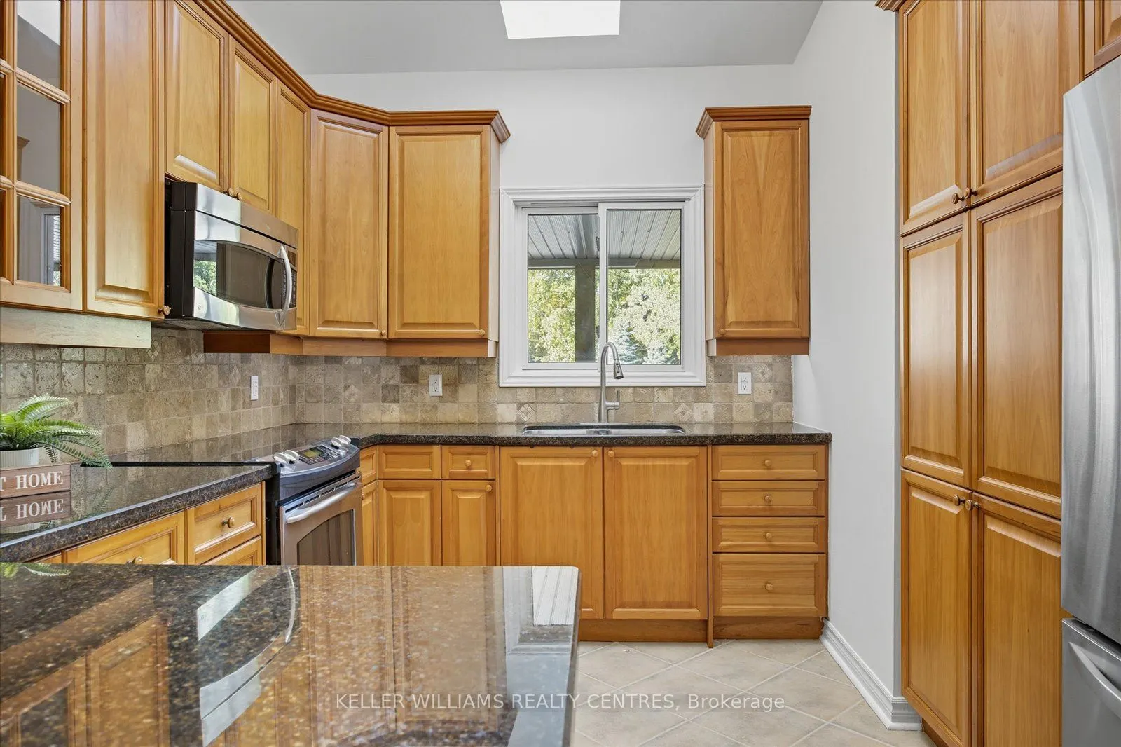 916 Elgin Street