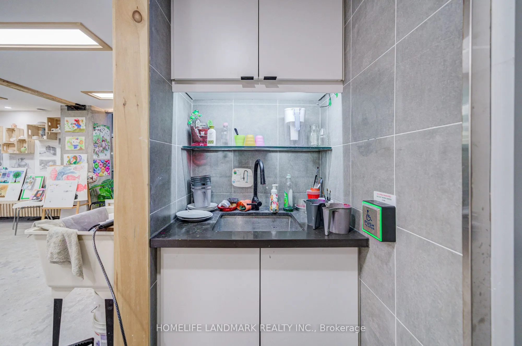 4602 Steeles Avenue E, #R 3