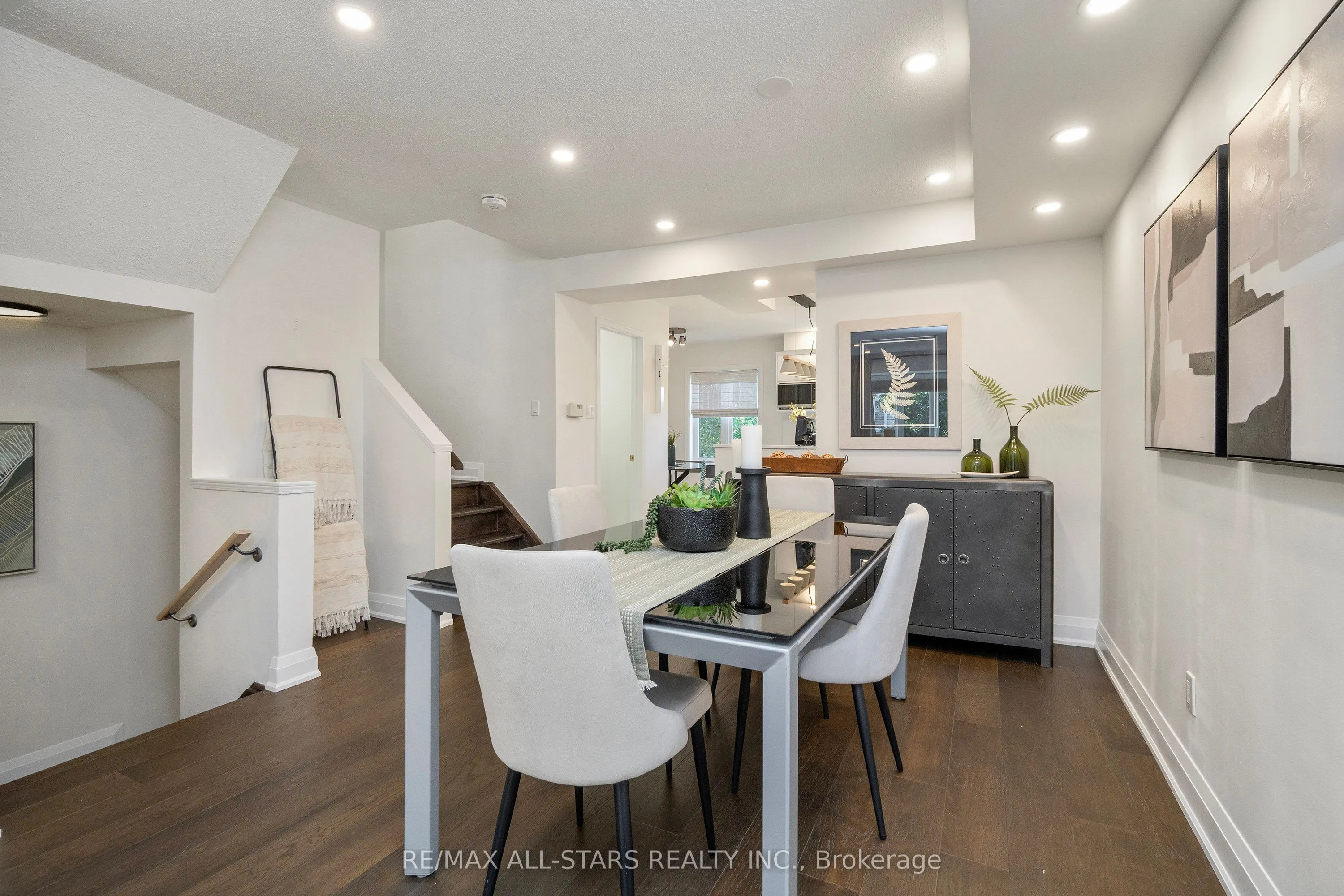 21 Rougehaven Way, #10