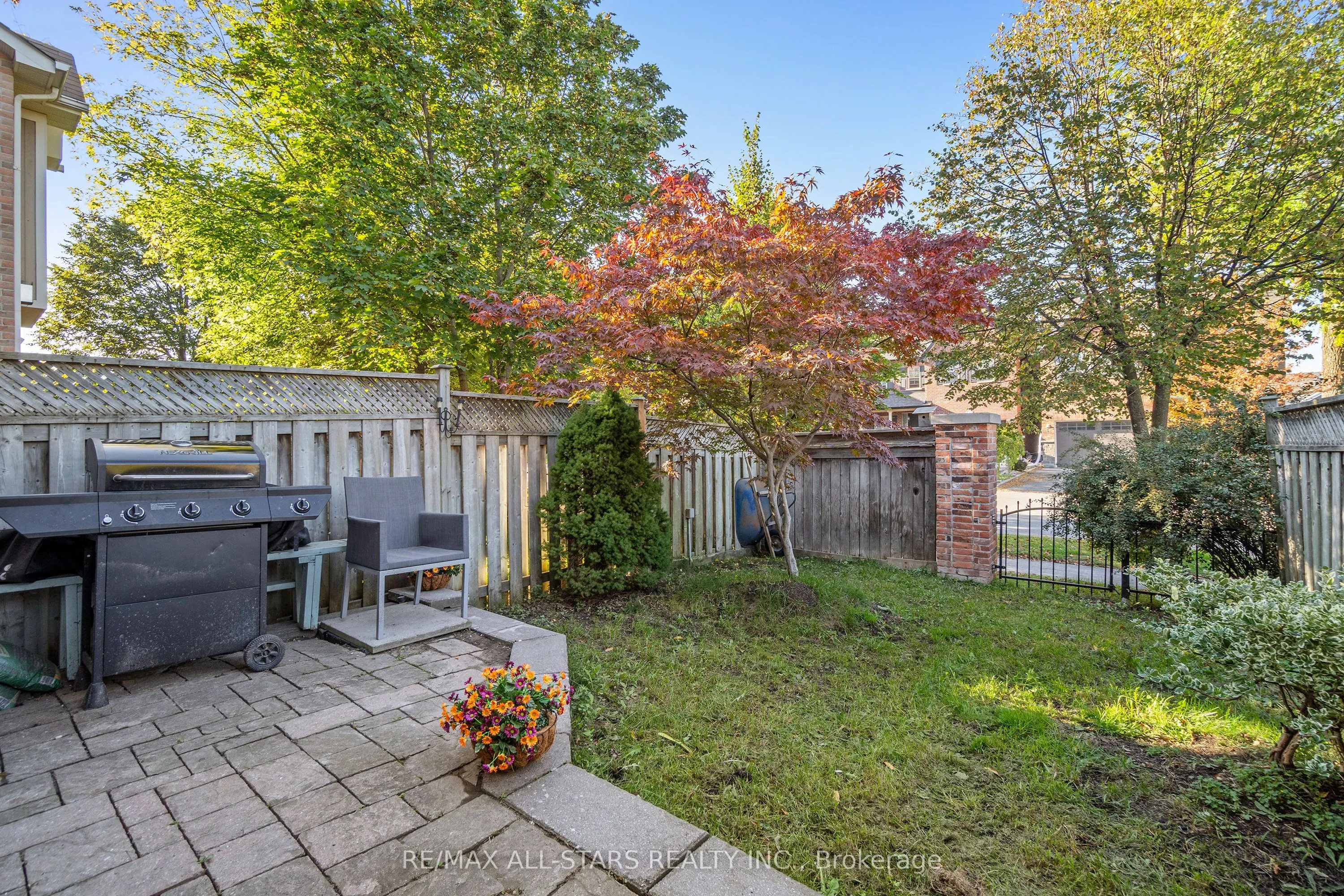 21 Rougehaven Way, #10