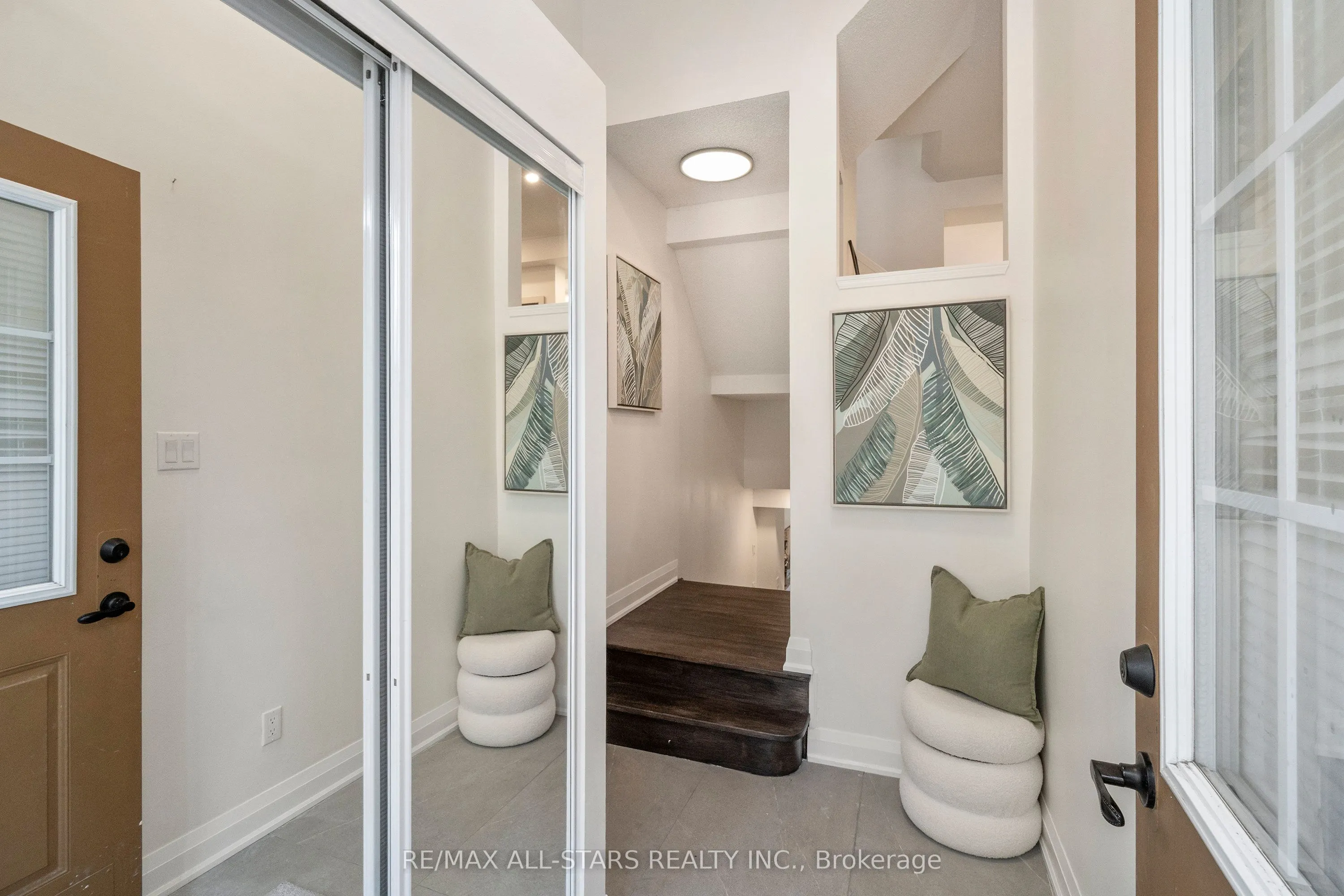 21 Rougehaven Way, #10