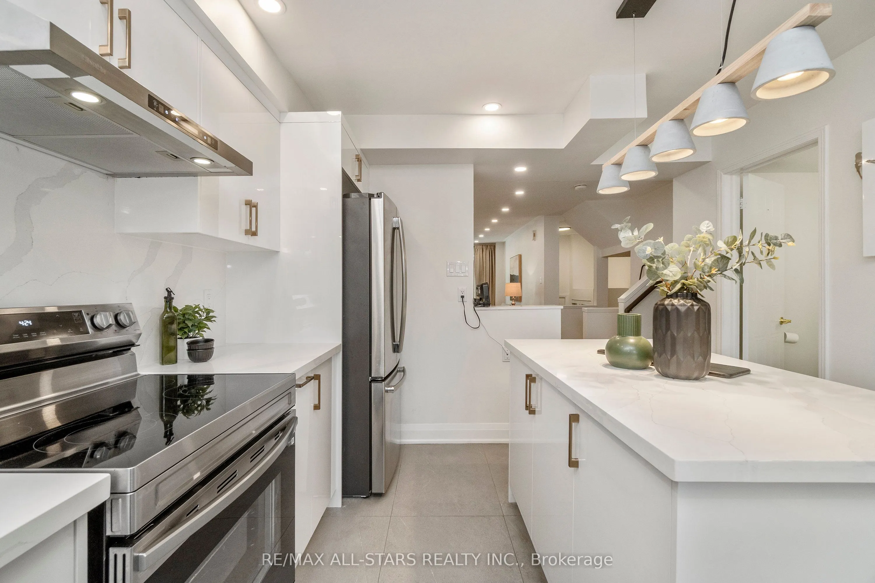 21 Rougehaven Way, #10