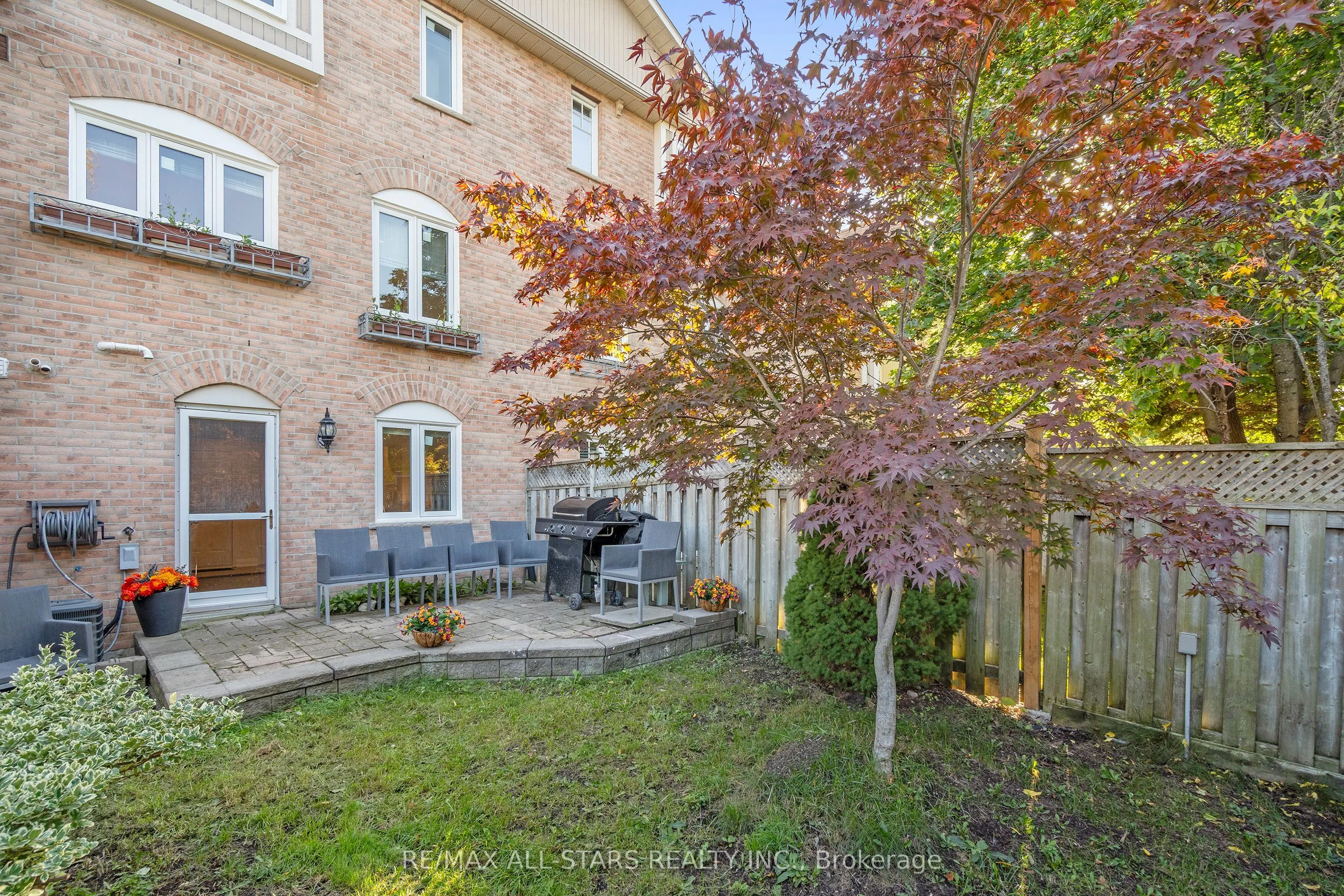 21 Rougehaven Way, #10