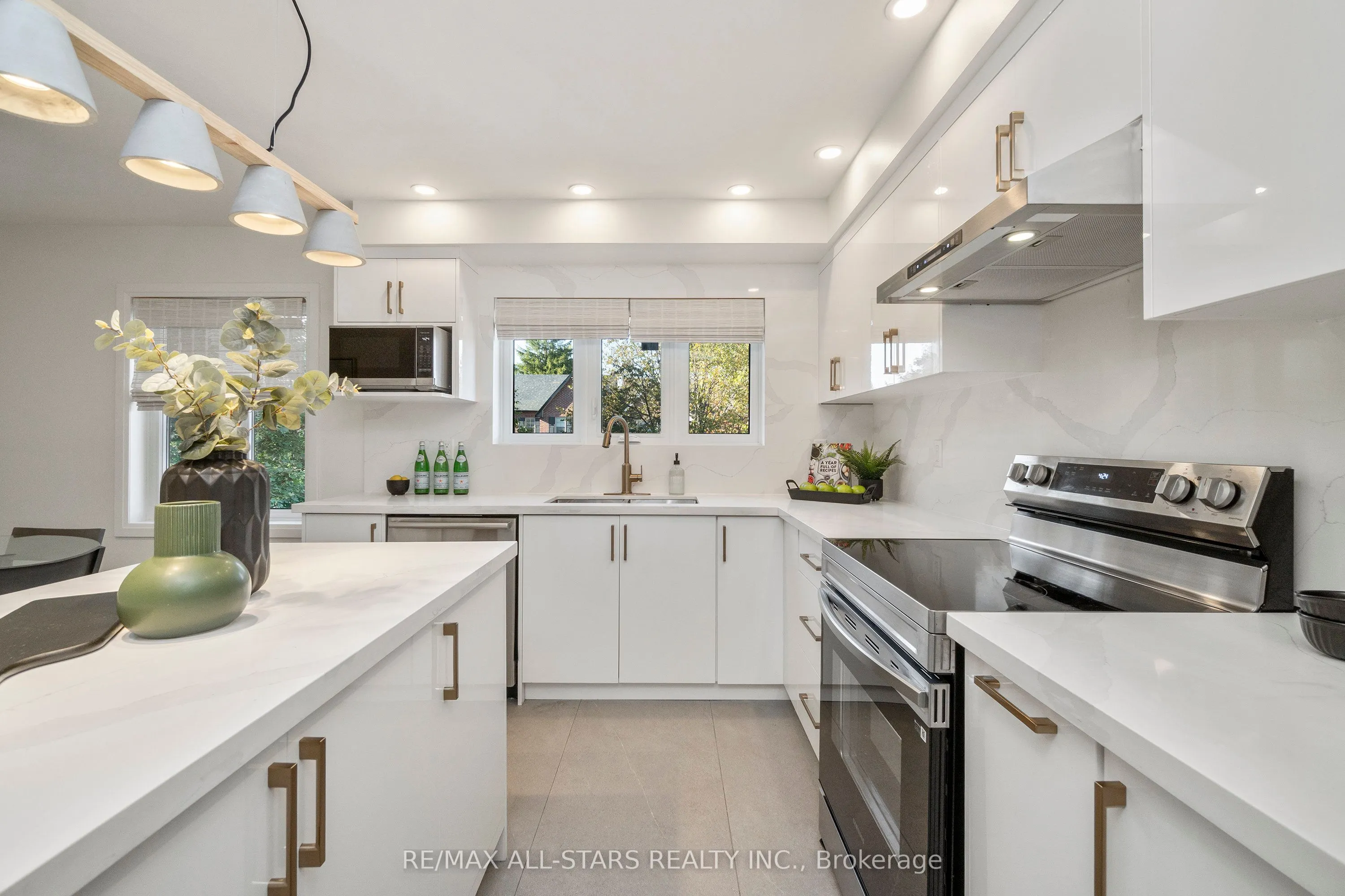 21 Rougehaven Way, #10