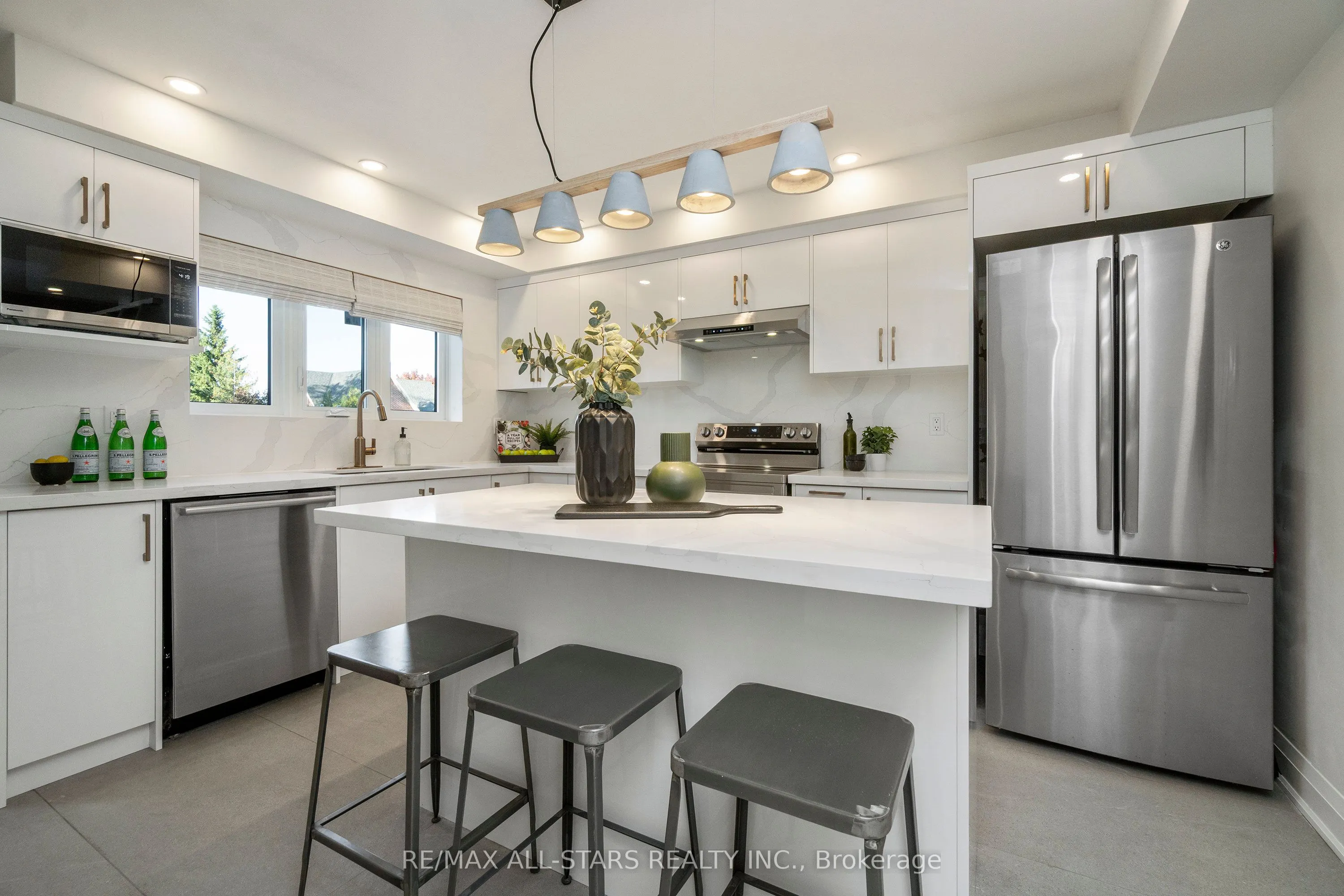 21 Rougehaven Way, #10