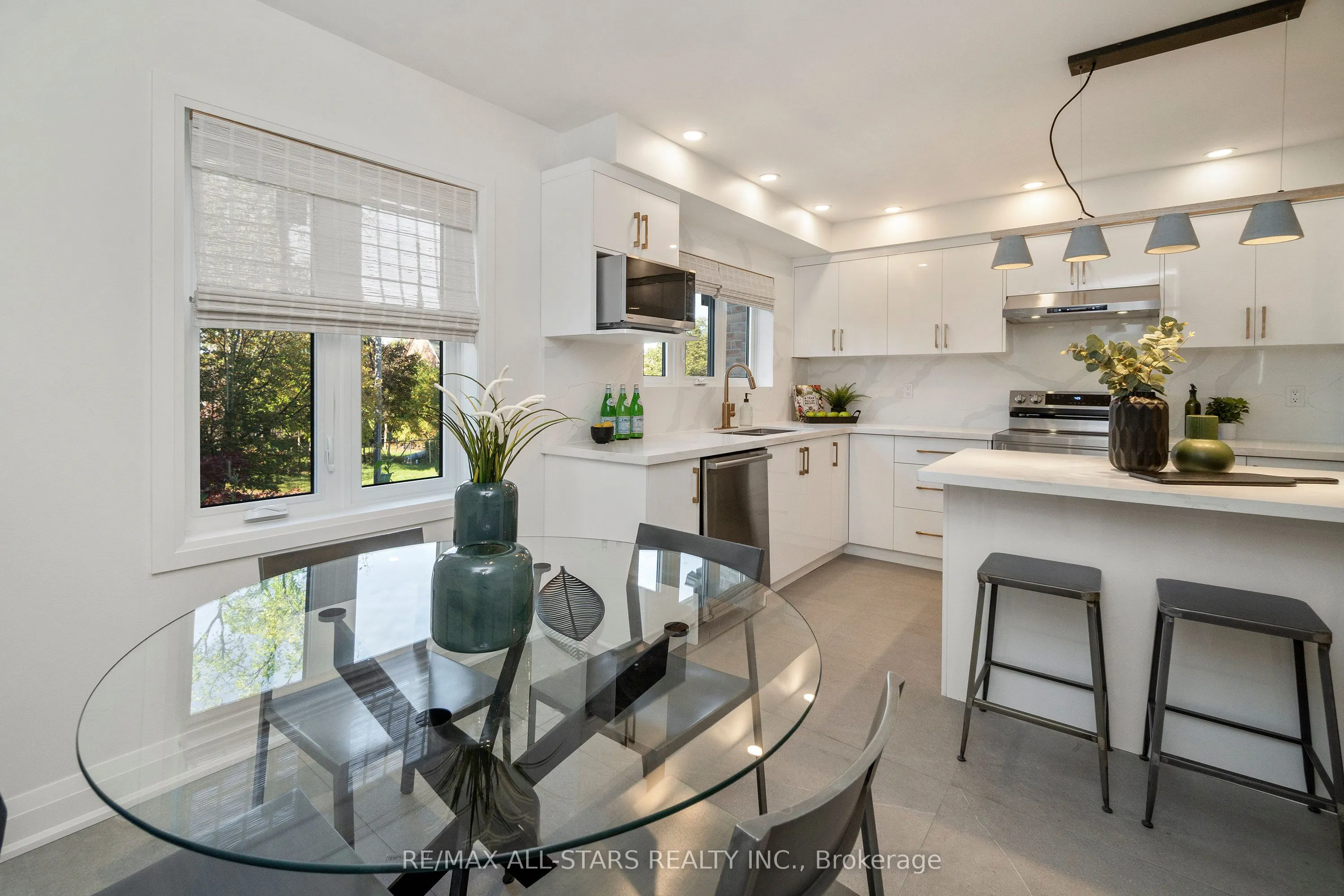 21 Rougehaven Way, #10