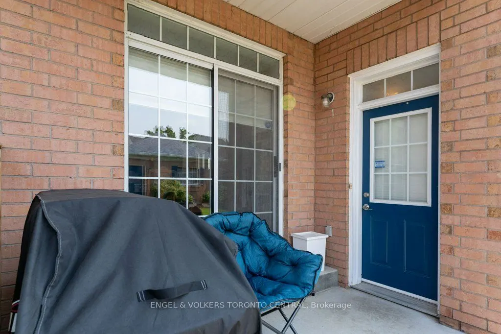 22 Donald Sim Avenue