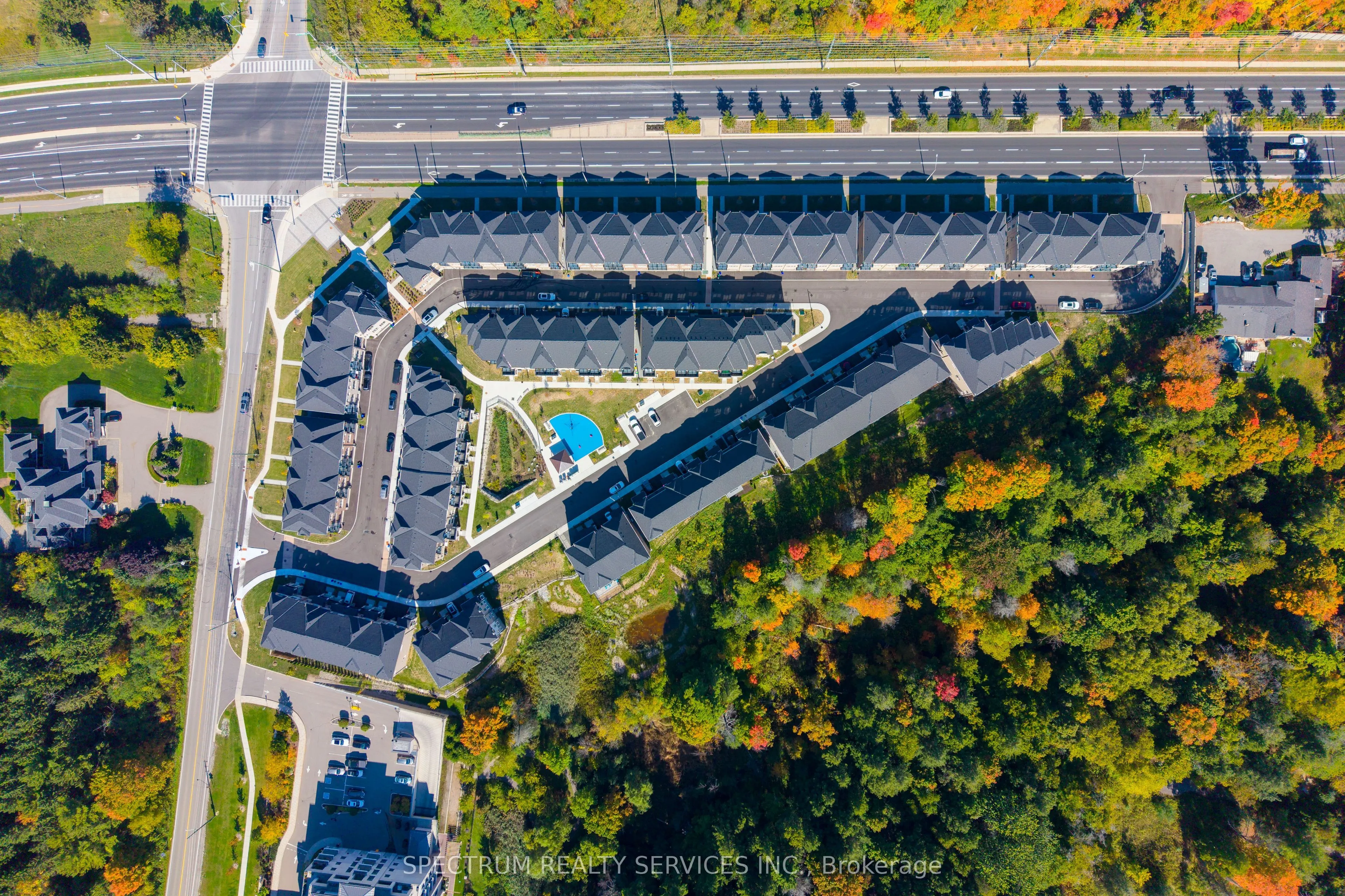 74 De La Roche Drive