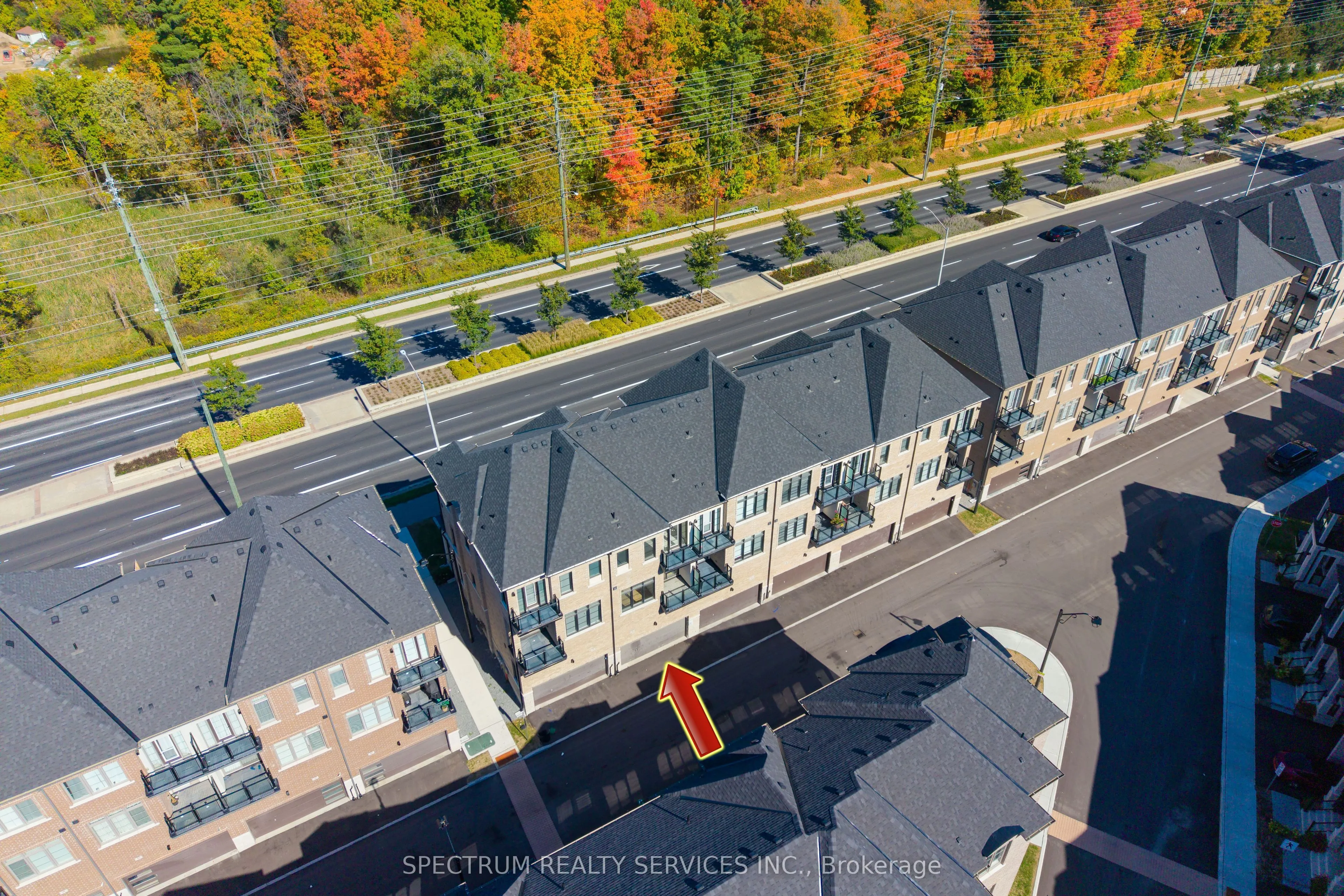 74 De La Roche Drive