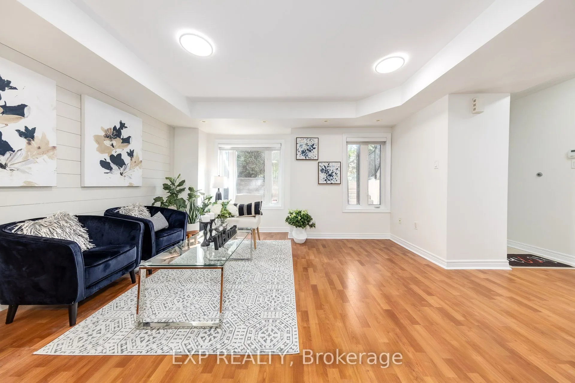 306 John Street, #158