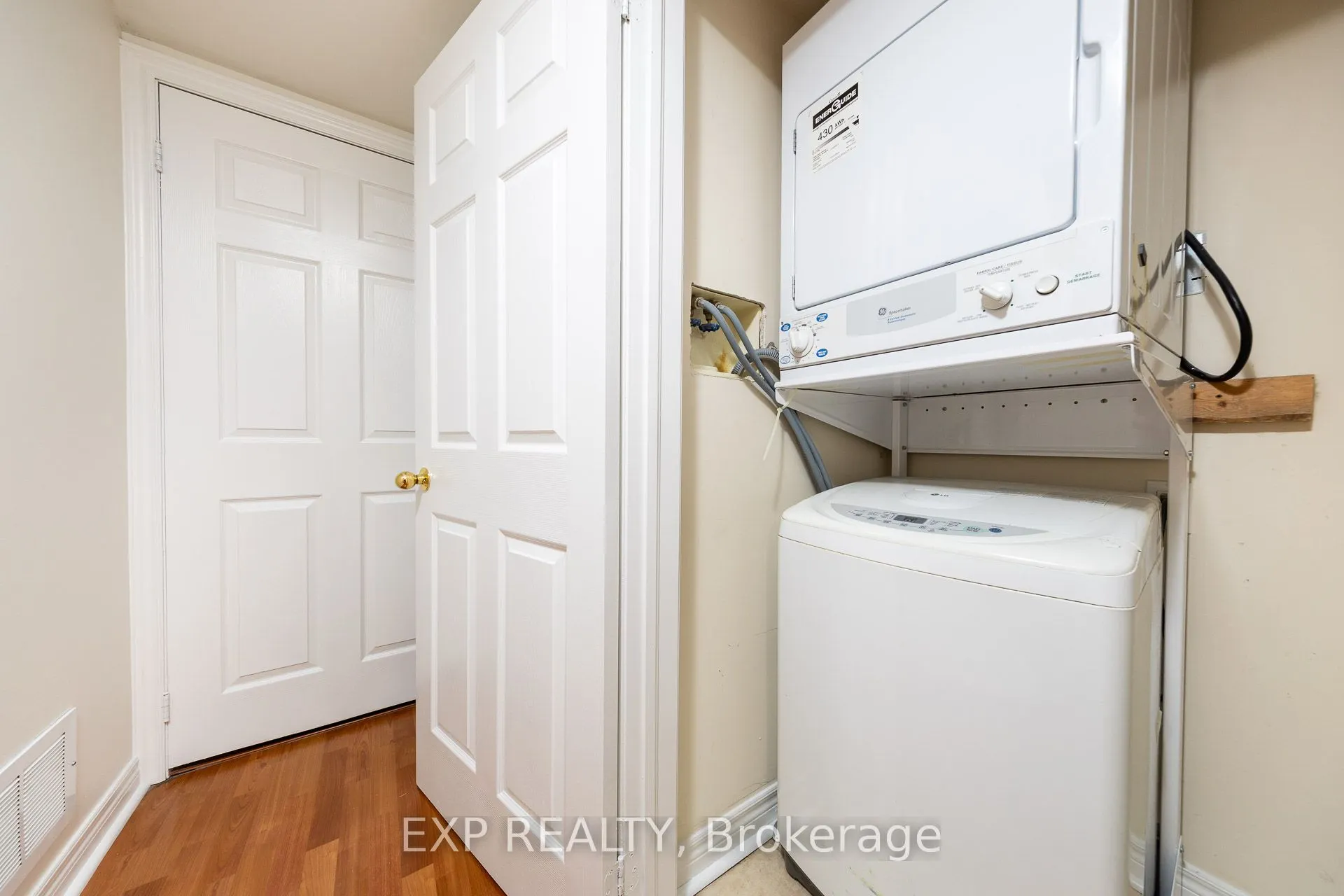 306 John Street, #158