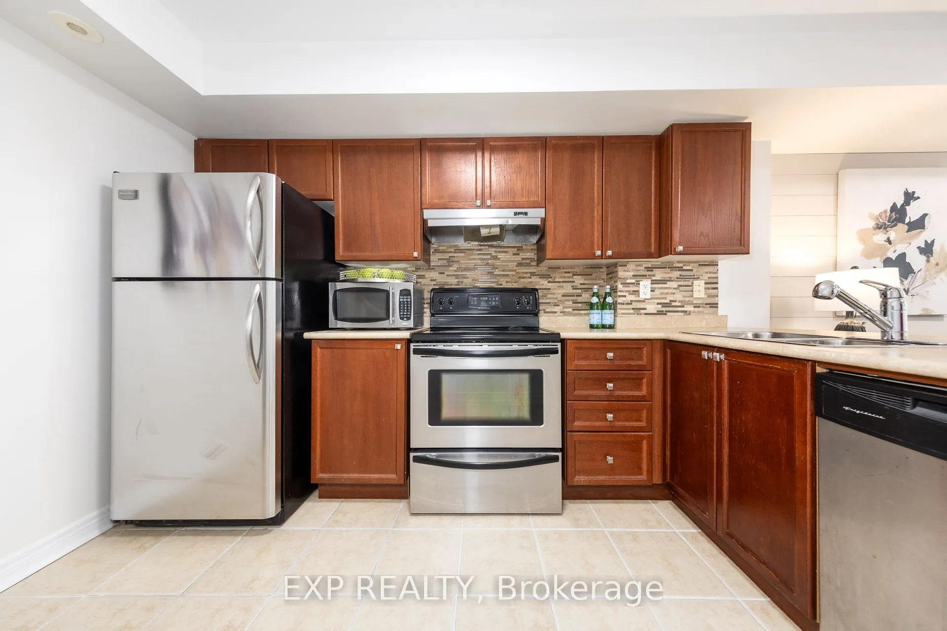 306 John Street, #158