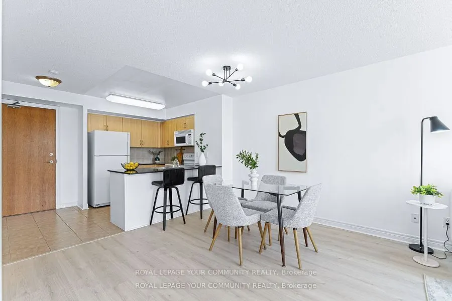 50 Disera Drive, #215