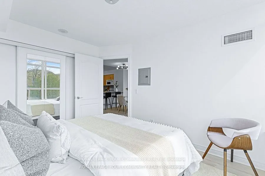 50 Disera Drive, #215