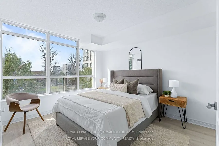 50 Disera Drive, #215