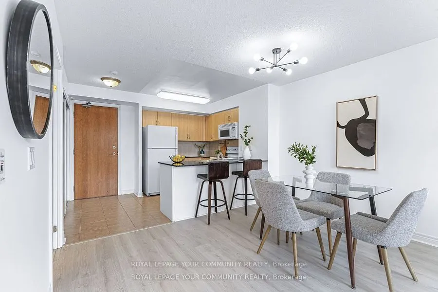 50 Disera Drive, #215