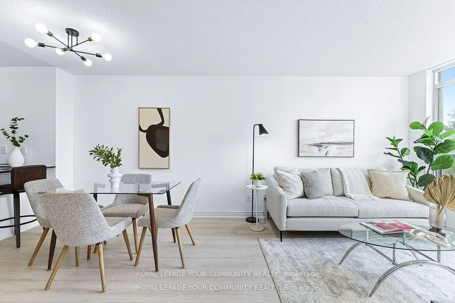 50 Disera Drive, #215