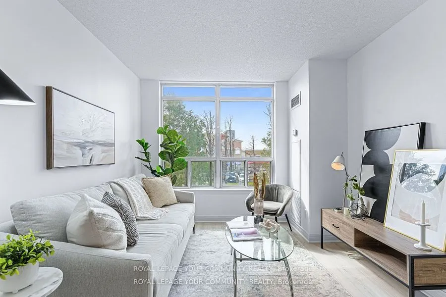 50 Disera Drive, #215