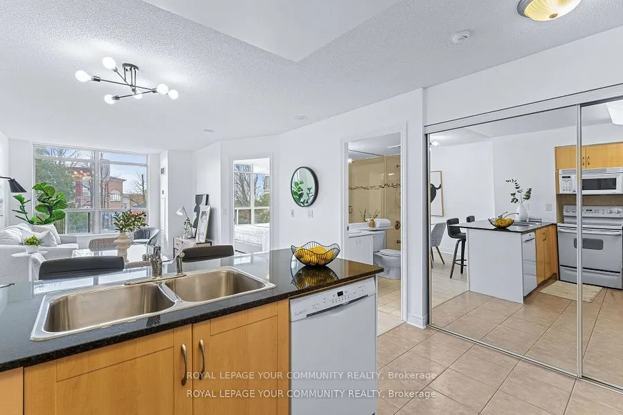 50 Disera Drive, #215