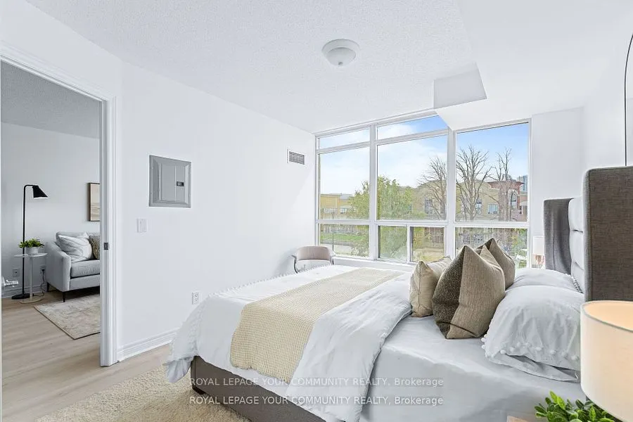 50 Disera Drive, #215