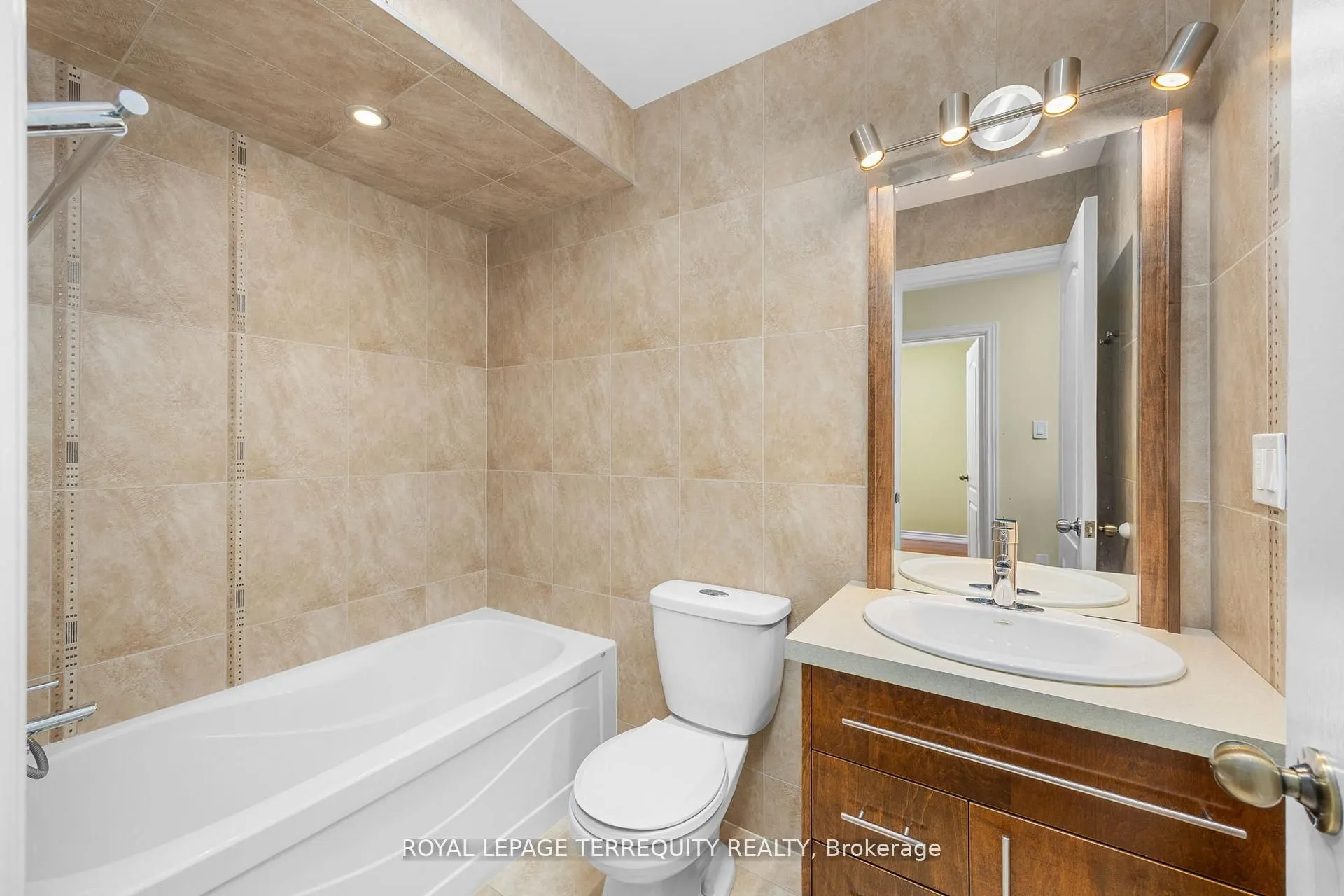 76 Goldbrook Crescent