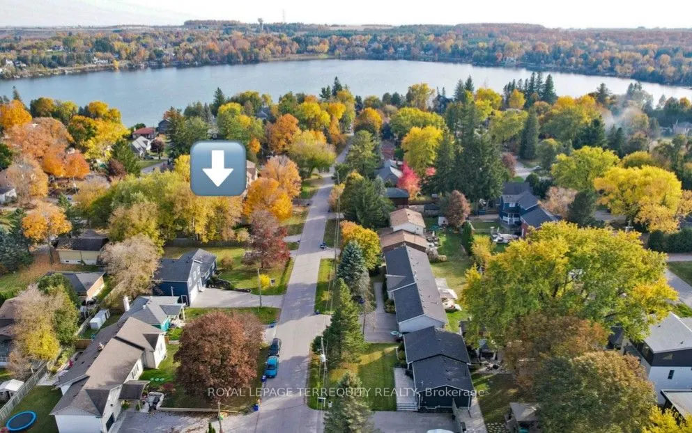 27 Elmvale Boulevard