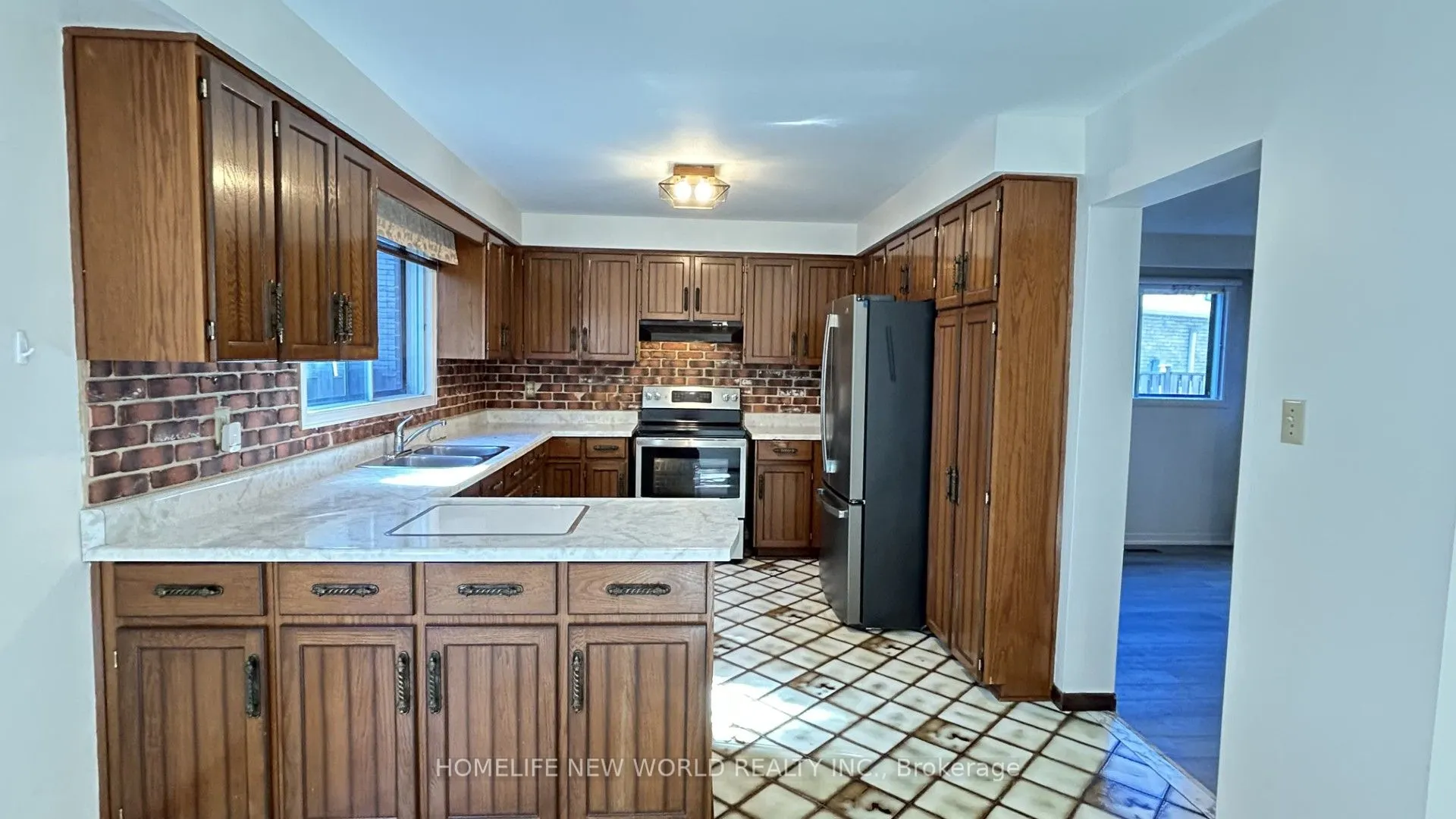 93 Willowbrook Road