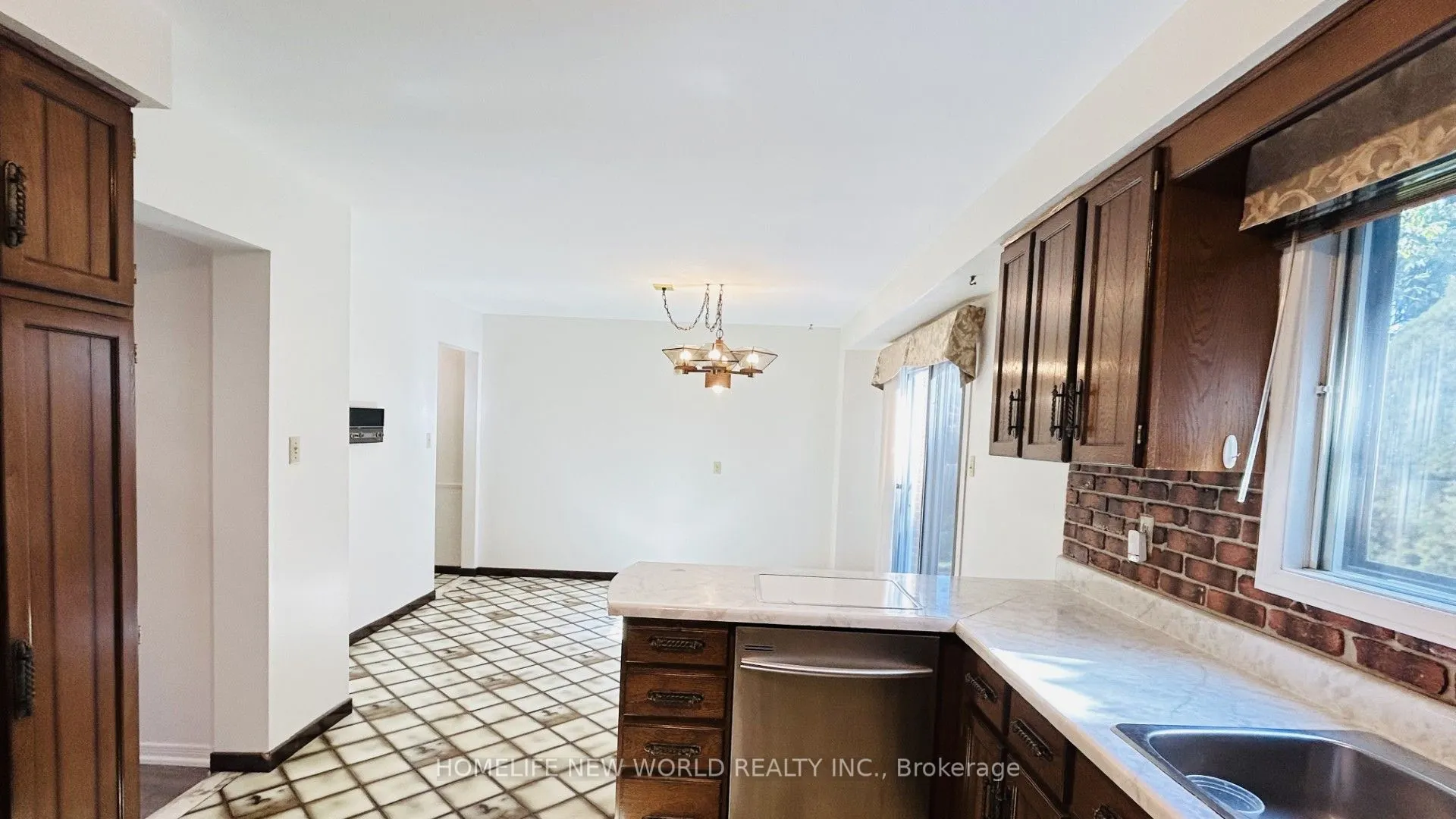 93 Willowbrook Road